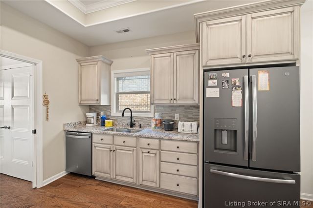 3207 Blackiston Blvd Boulevard, New Albany, IN 47150