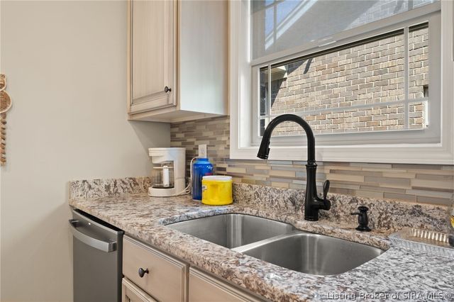 3207 Blackiston Blvd Boulevard, New Albany, IN 47150