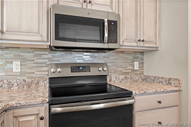 3207 Blackiston Blvd Boulevard, New Albany, IN 47150