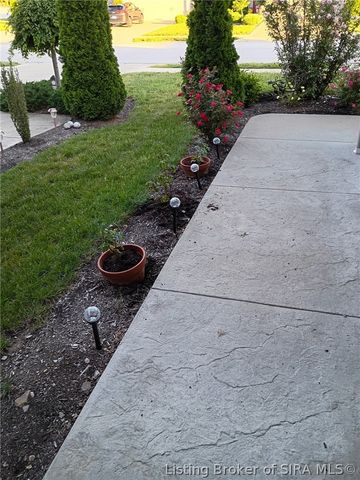 3207 Blackiston Blvd Boulevard, New Albany, IN 47150