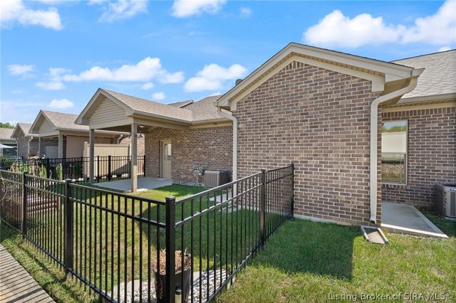 3207 Blackiston Blvd Boulevard, New Albany, IN 47150