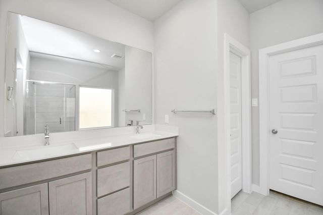 15011 Royal Leaf Drive, Cypress, TX 77429