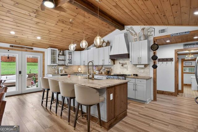 34 Bodie Road, Talking Rock, GA 30175