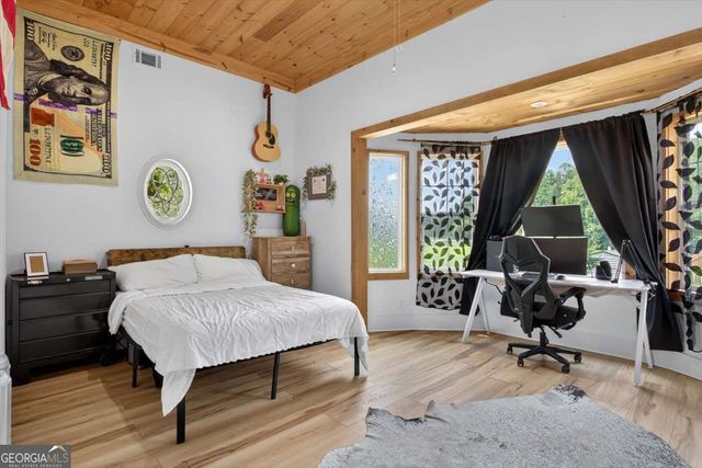 34 Bodie Road, Talking Rock, GA 30175