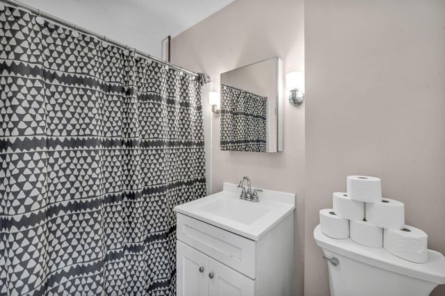 2456 Indiana Avenue, 2454, Columbus, OH 43202