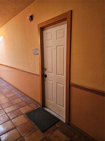 934 Michigan Ave 302, Miami Beach, FL 33139