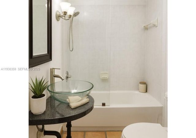 934 Michigan Ave 302, Miami Beach, FL 33139