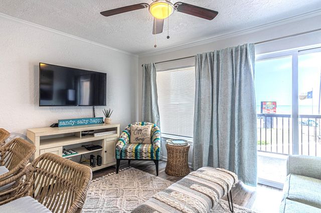 9520 Seawall Blvd 206, Galveston, TX 77554