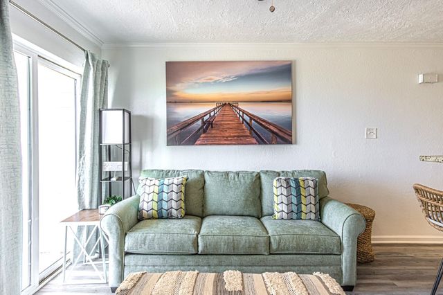 9520 Seawall Blvd 206, Galveston, TX 77554