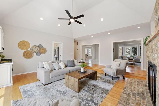 7604 Delaney Boulevard, Edina, MN 55439