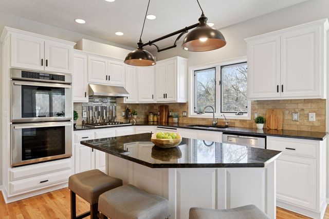 7604 Delaney Boulevard, Edina, MN 55439