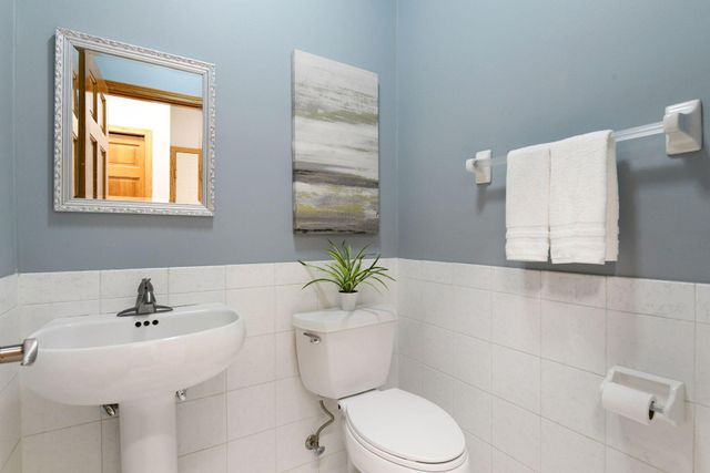 7604 Delaney Boulevard, Edina, MN 55439