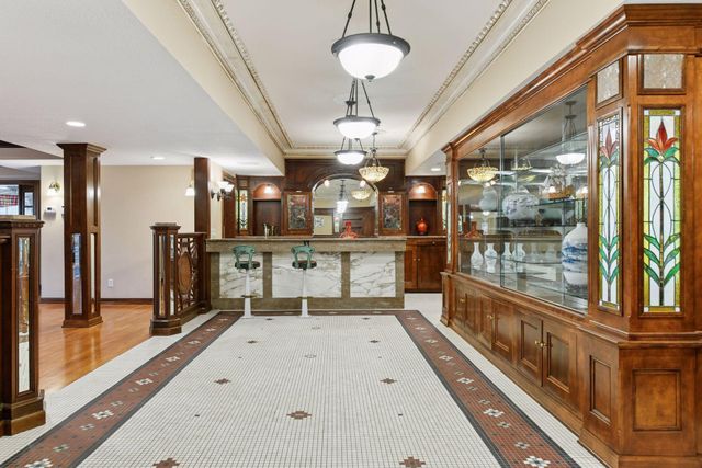 7604 Delaney Boulevard, Edina, MN 55439