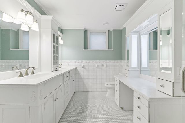 7604 Delaney Boulevard, Edina, MN 55439