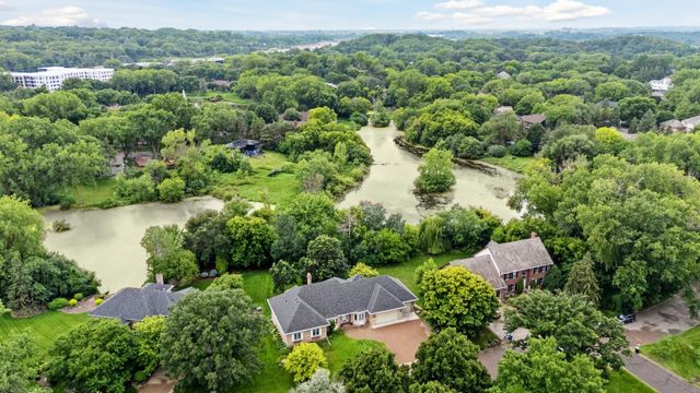 7604 Delaney Boulevard, Edina, MN 55439