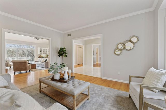 7604 Delaney Boulevard, Edina, MN 55439