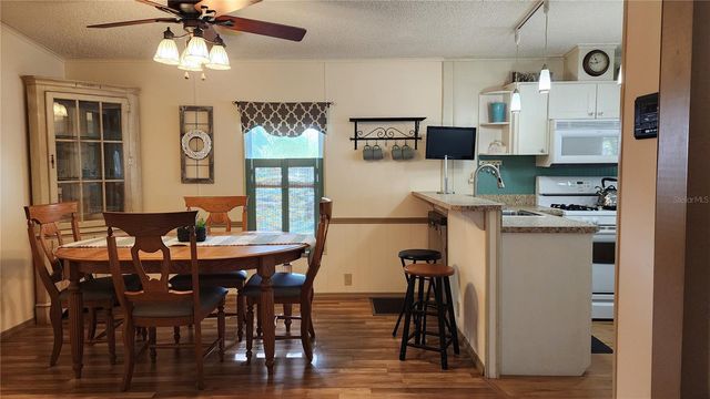 3300 26TH AVENUE E 102, Bradenton, FL 34208