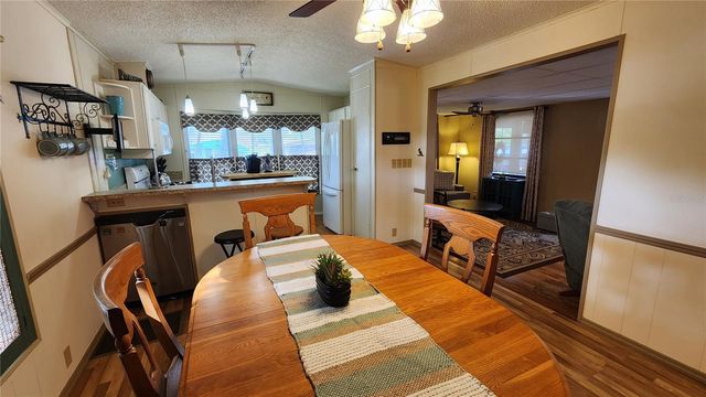 3300 26TH AVENUE E 102, Bradenton, FL 34208