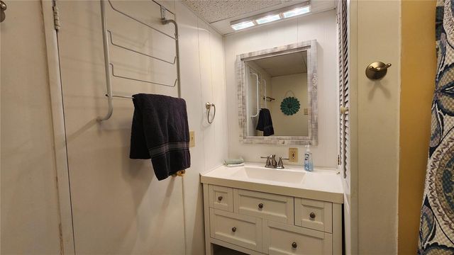 3300 26TH AVENUE E 102, Bradenton, FL 34208