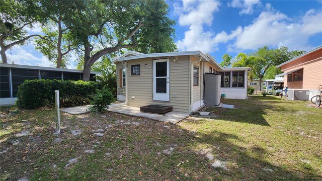 3300 26TH AVENUE E 102, Bradenton, FL 34208