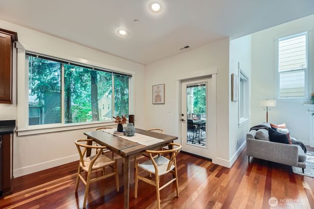 9064 177th Place NE, Redmond, WA 98052