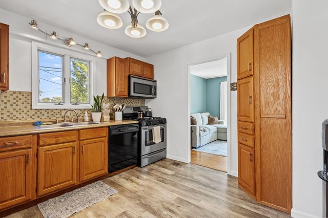 810 E Grace Street, Rensselaer, IN 47978