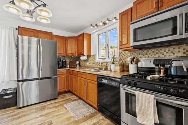 810 E Grace Street, Rensselaer, IN 47978