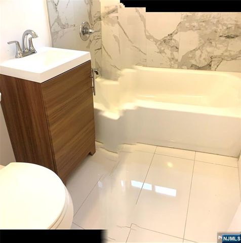 501 Linwood Drive 4, Fort Lee, NJ 07024