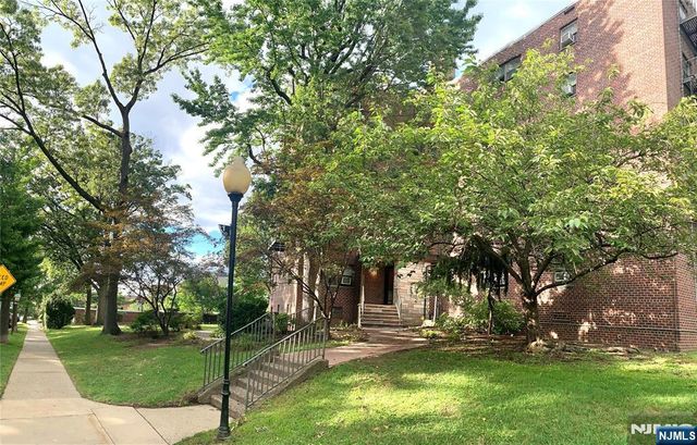 501 Linwood Drive 4, Fort Lee, NJ 07024