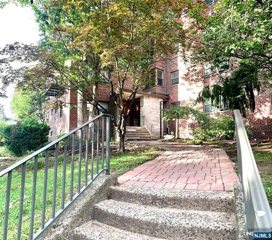 501 Linwood Drive 4, Fort Lee, NJ 07024