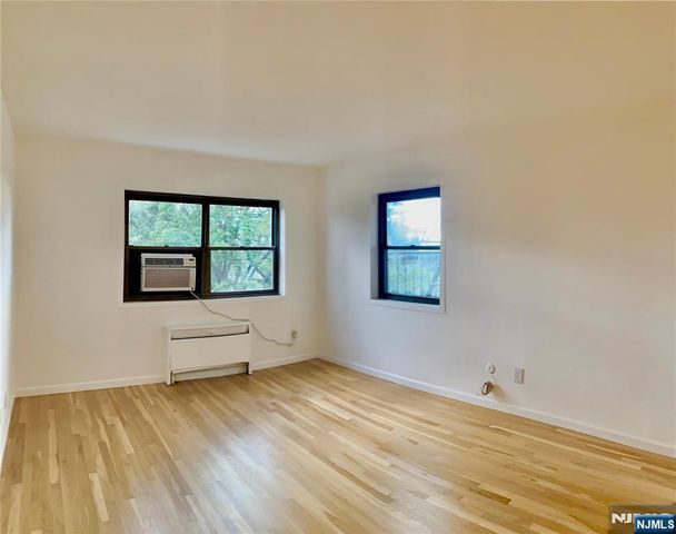 501 Linwood Drive 4, Fort Lee, NJ 07024