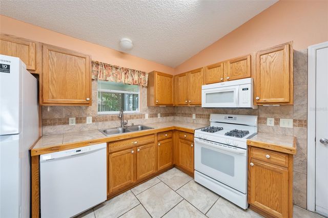 17870 SE 92ND AMORY AVENUE, The Villages, FL 32162