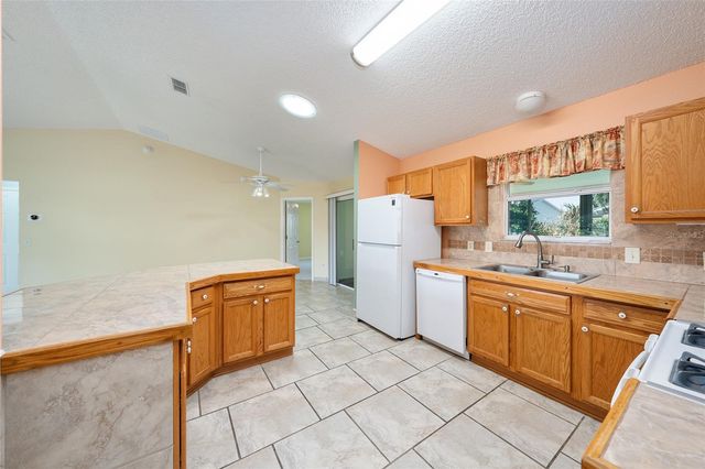 17870 SE 92ND AMORY AVENUE, The Villages, FL 32162
