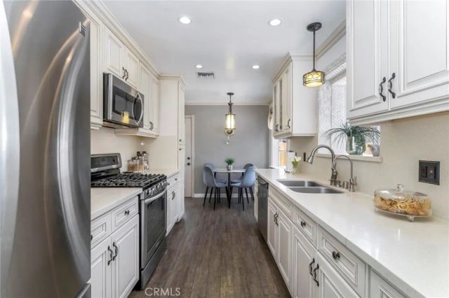 1306 N Keystone, Burbank, CA 91506