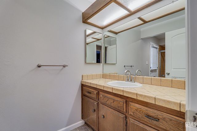 3612 Sonoita Drive, Bakersfield, CA 93309