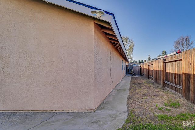 3612 Sonoita Drive, Bakersfield, CA 93309
