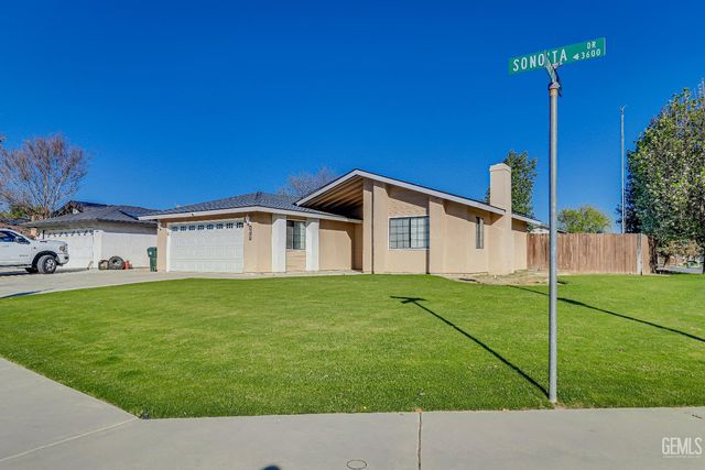 3612 Sonoita Drive, Bakersfield, CA 93309