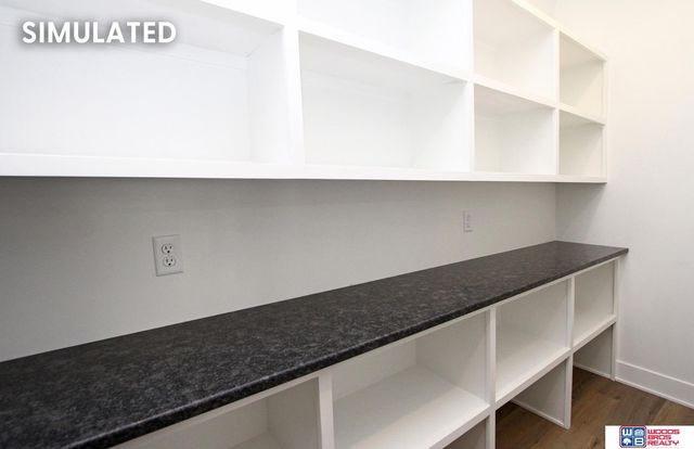 9335 Castle Pine Drive, Lincoln, NE 68516