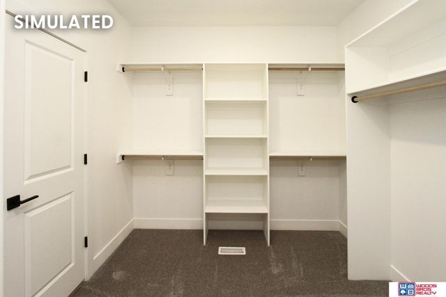 9335 Castle Pine Drive, Lincoln, NE 68516