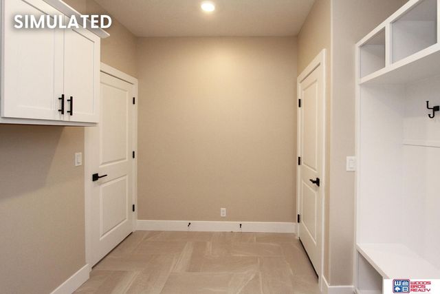 9335 Castle Pine Drive, Lincoln, NE 68516