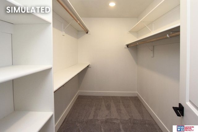 9335 Castle Pine Drive, Lincoln, NE 68516