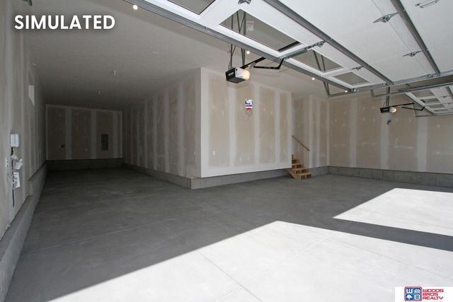 9335 Castle Pine Drive, Lincoln, NE 68516