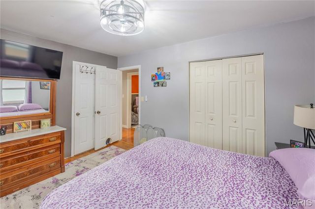 702 Saint Anthony Drive, Godfrey, IL 62035