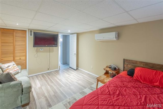 702 Saint Anthony Drive, Godfrey, IL 62035