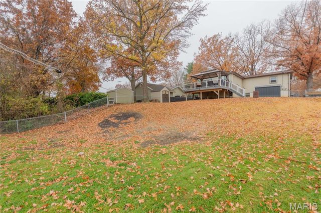 702 Saint Anthony Drive, Godfrey, IL 62035