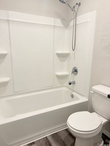 7022 Sunspot, San Antonio, TX 78109