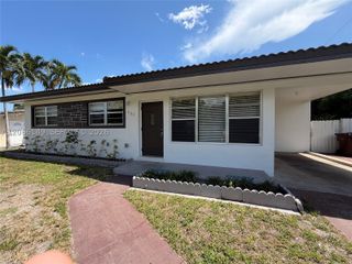 980 W 53rd Ter, Hialeah, FL 33012
