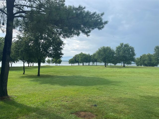 14604 SE County Road 2370, Streetman, TX 75859
