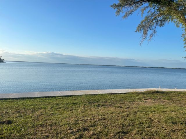 14604 SE County Road 2370, Streetman, TX 75859