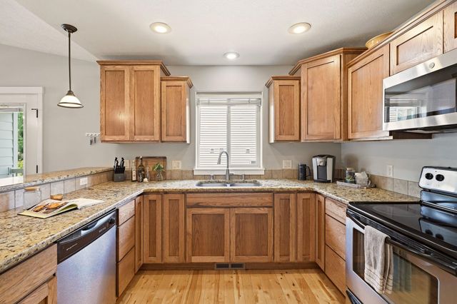 1611 S Cochran St, Spokane, WA 99224